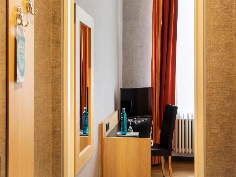 Roomingtons Hotel Franziskushöhe Lohr image