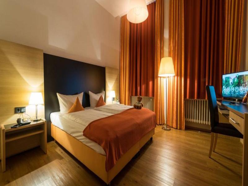 Roomingtons Hotel Franziskushöhe Lohr image