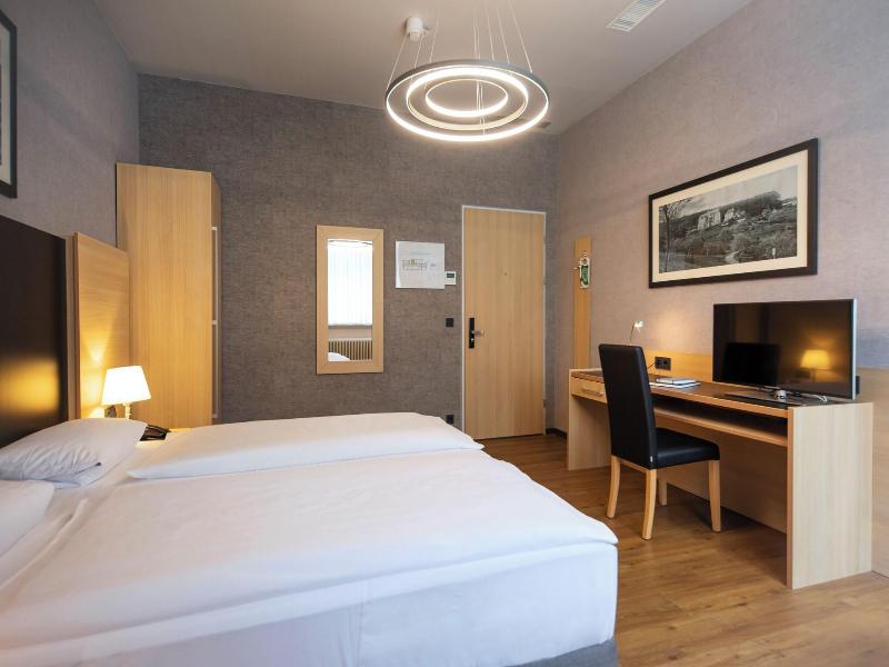 Roomingtons Hotel Franziskushöhe Lohr image