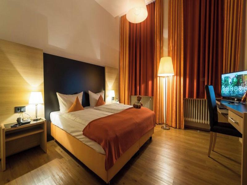 Roomingtons Hotel Franziskushöhe Lohr image
