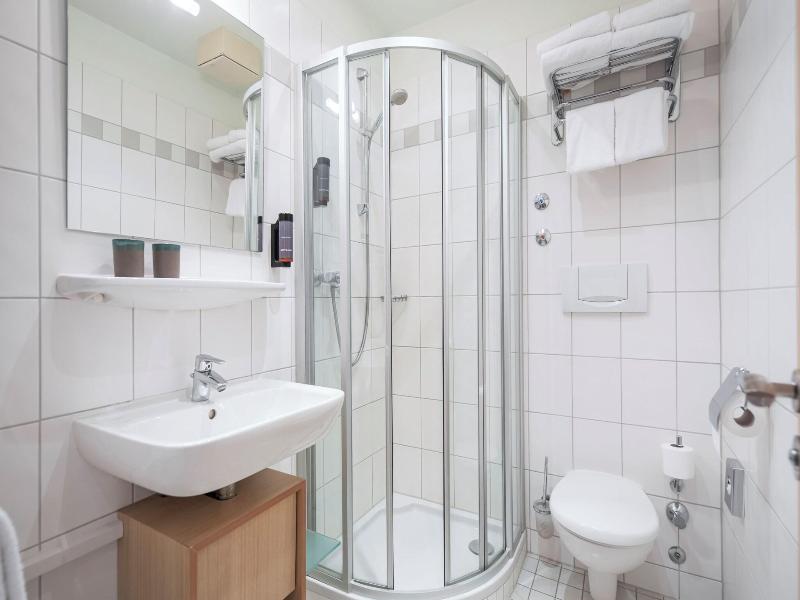 Roomingtons Hotel Franziskushöhe Lohr image