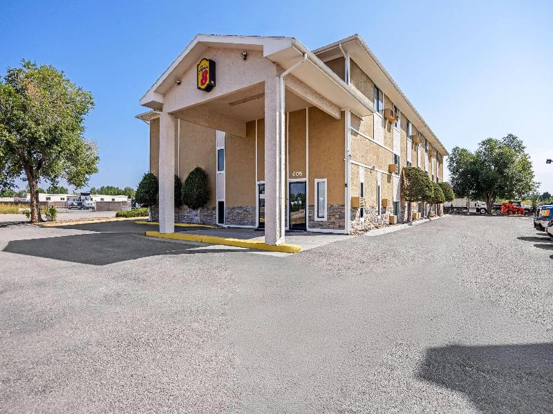 Super 8 By Wyndham Colorado Springs Space Force image