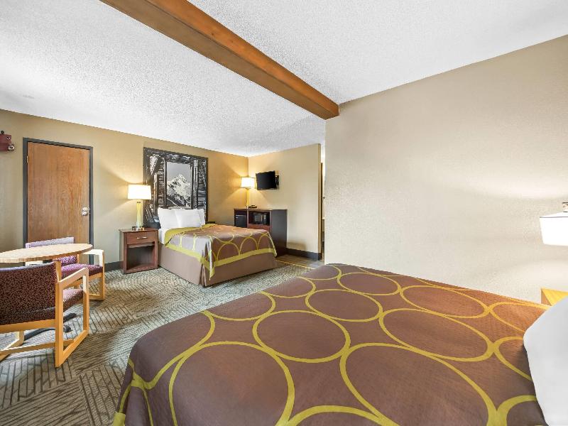 Super 8 By Wyndham Colorado Springs Space Force image