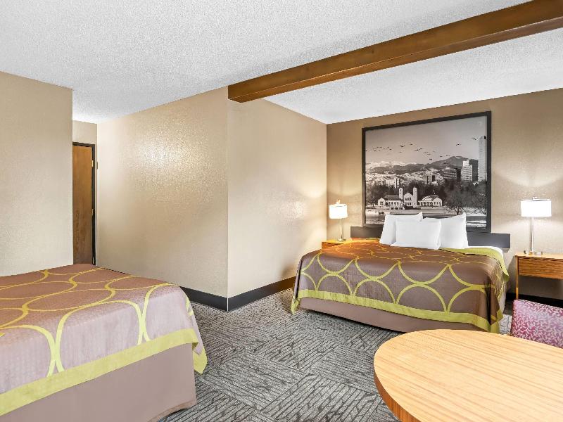 Super 8 By Wyndham Colorado Springs Space Force image