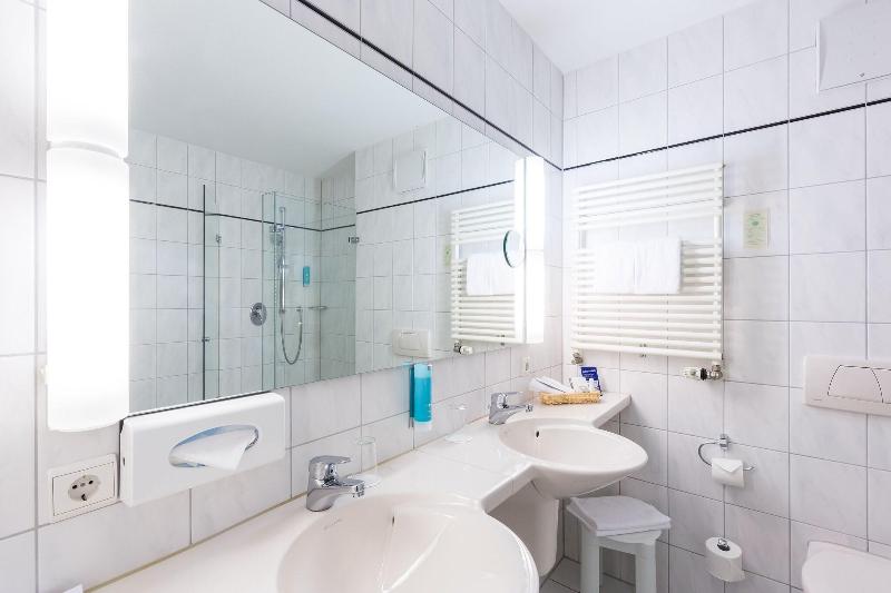 Parkhotel St. Leonhard image