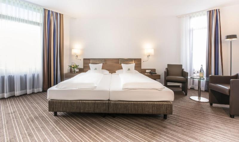 Parkhotel St. Leonhard image