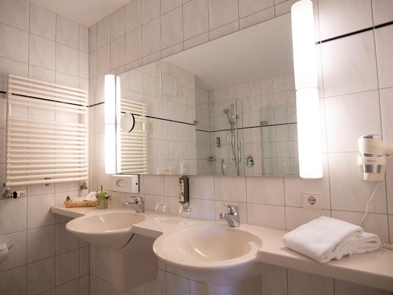 Parkhotel St. Leonhard image