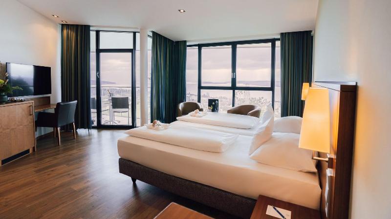 Parkhotel St. Leonhard image