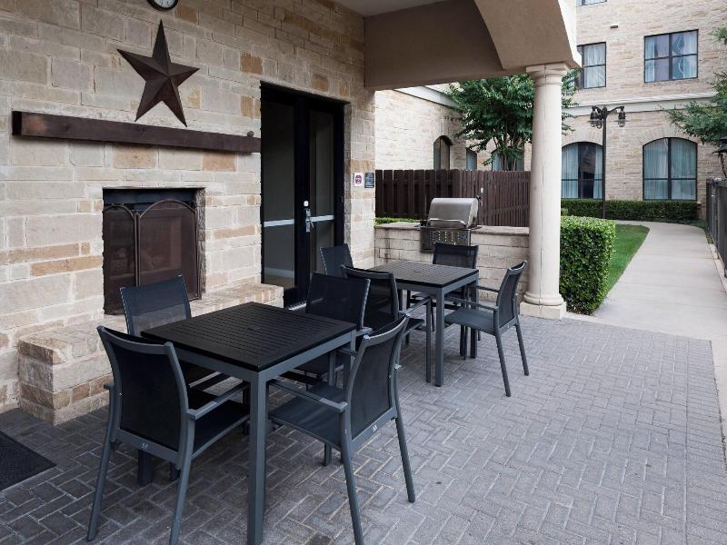 Residence Inn Fort Worth Cultural District image