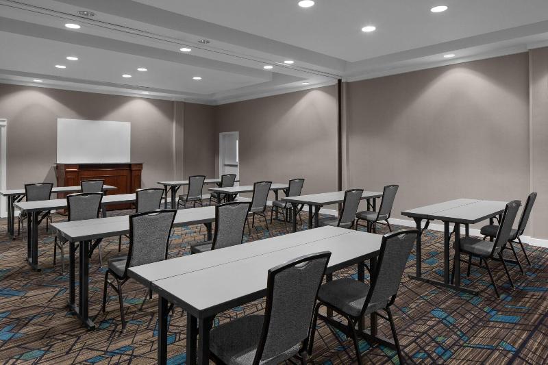 Residence Inn Fort Worth Cultural District image