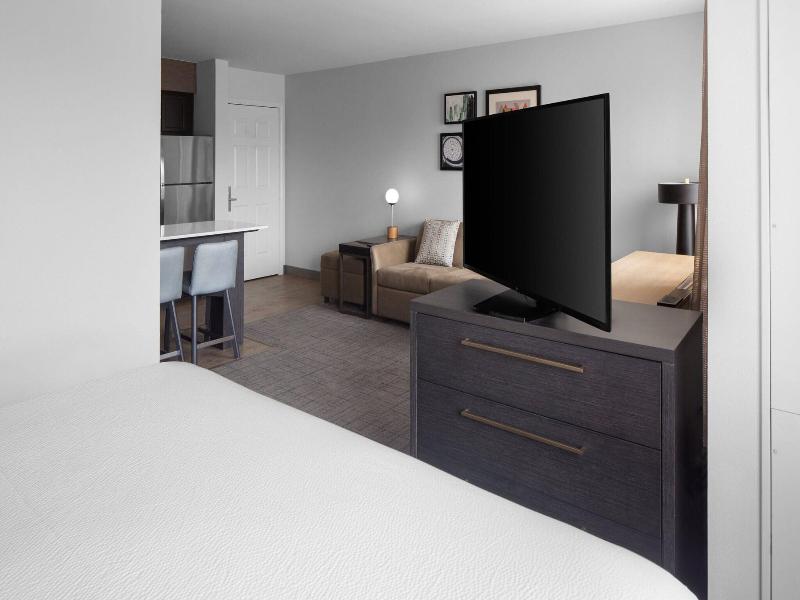 Residence Inn Fort Worth Cultural District image