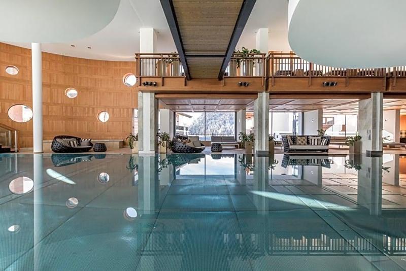 Schlosshotel image