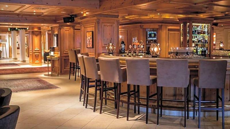 Schlosshotel image