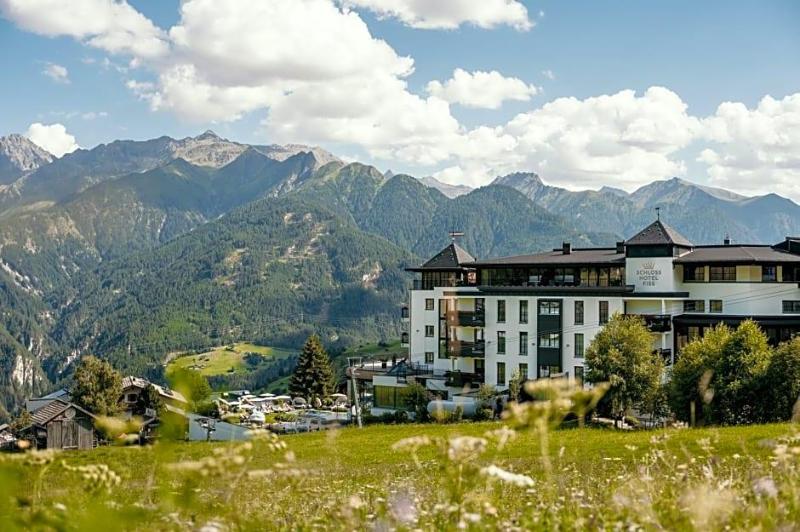 Schlosshotel image