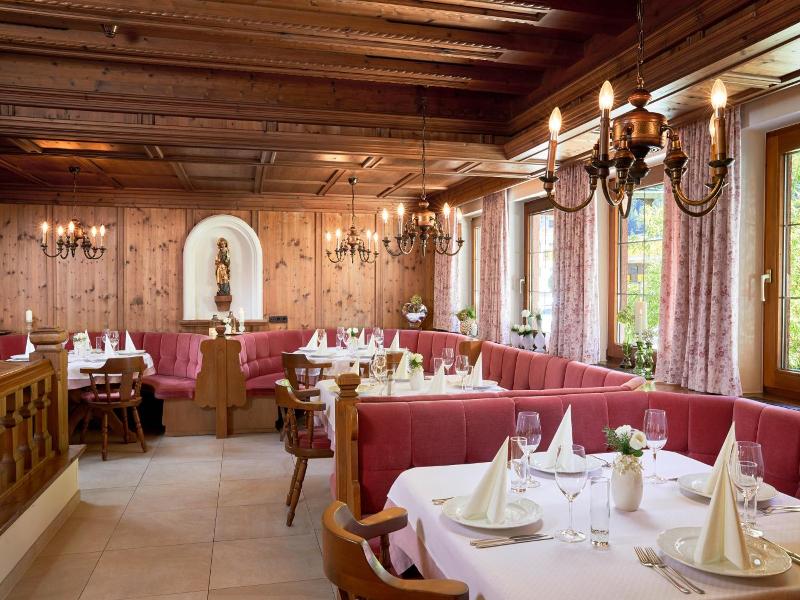 Alpenhof Kristall image