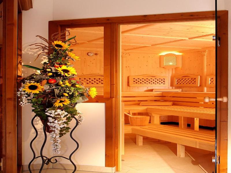 Alpenhof Kristall image