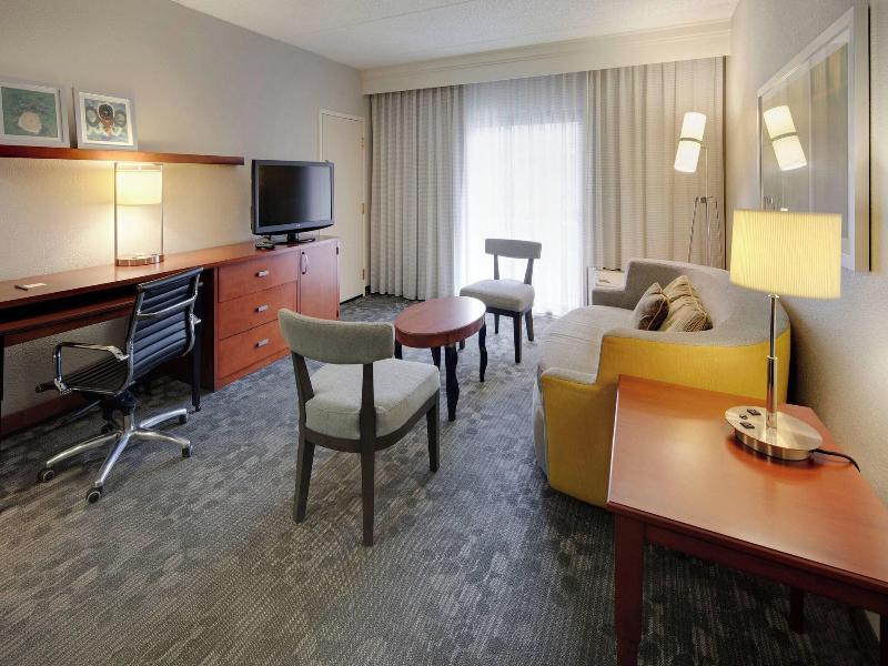 Courtyard Atlanta Norcross/Peachtree Corners image