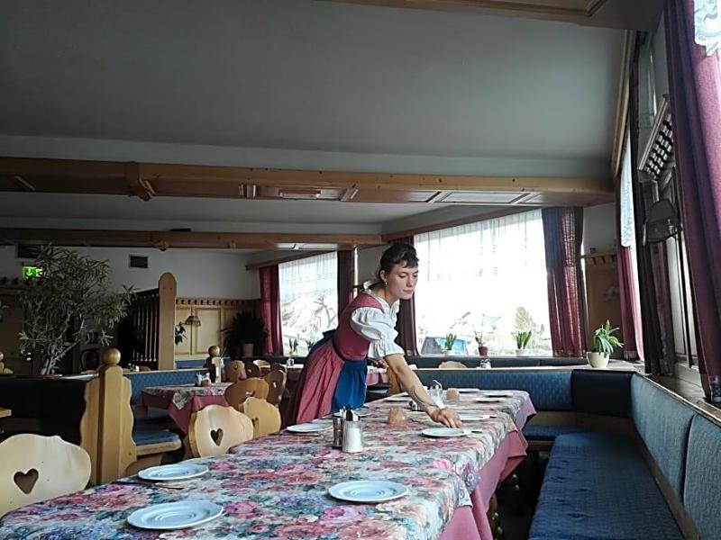 Pension Sonnenuhr image