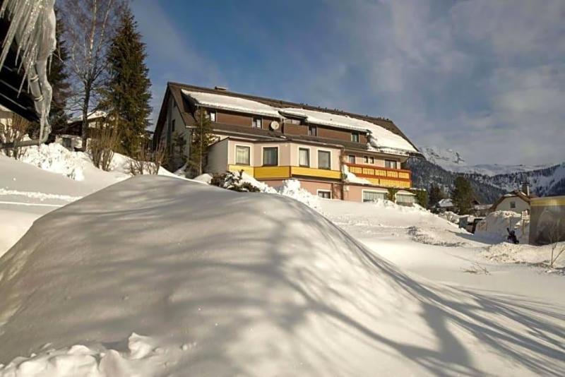 Pension Sonnenuhr image