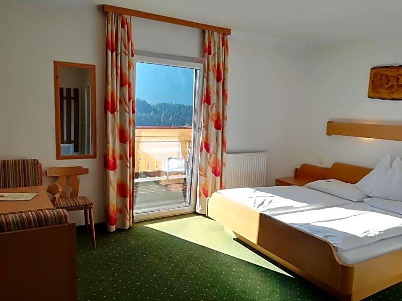 Pension Sonnenuhr image