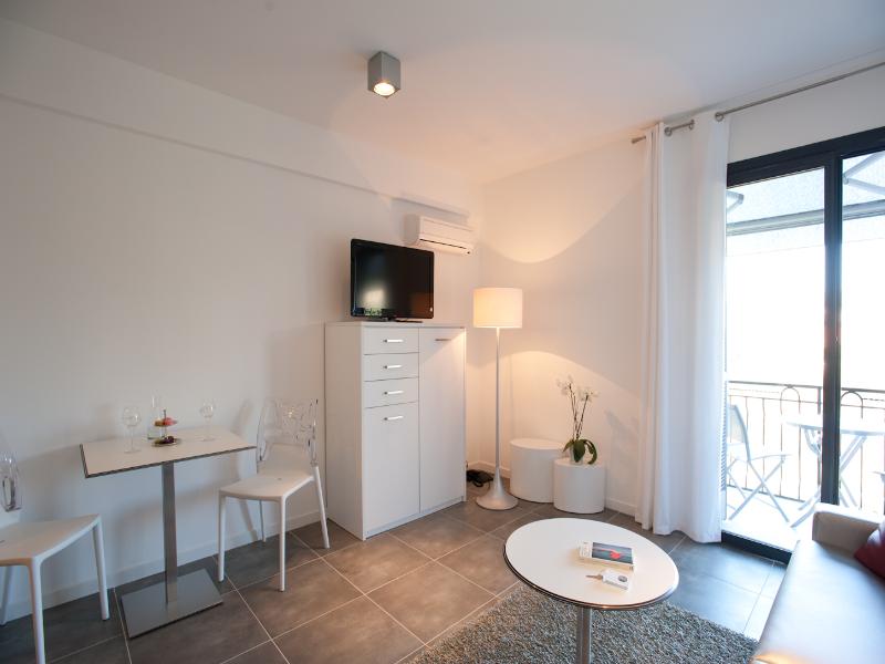 Residence Hoteliere En Aparte image