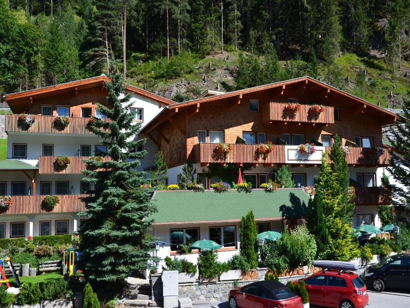 Pettneuer Hof image