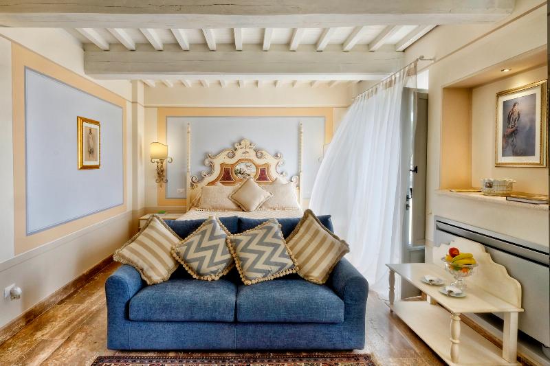 Il Falconiere Relais & Spa image
