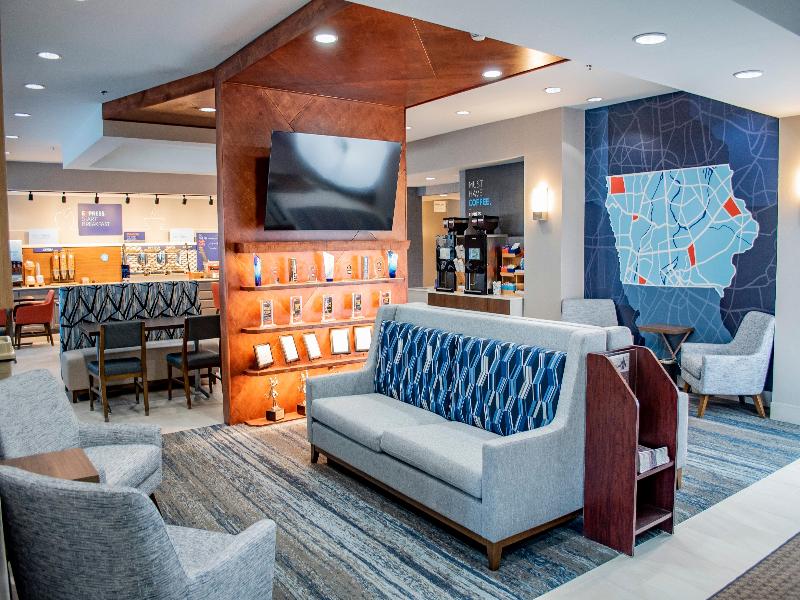 Holiday Inn Express & Suites Mason City By IHG — general view