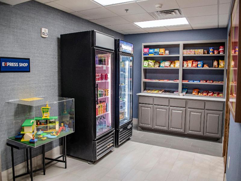 Holiday Inn Express & Suites Mason City By IHG — general view