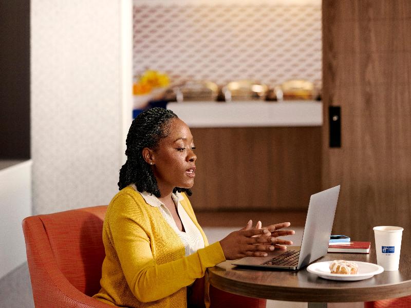 Holiday Inn Express & Suites Mason City By IHG