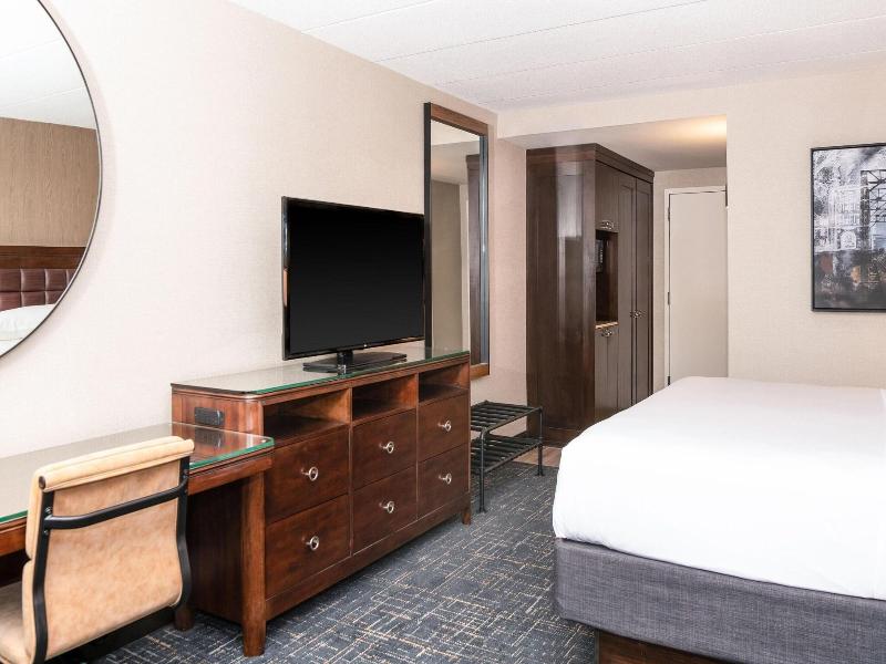Four Points by Sheraton Ann Arbor image