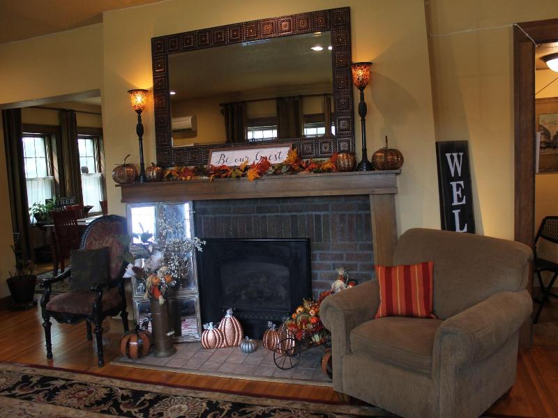 Iowa House image