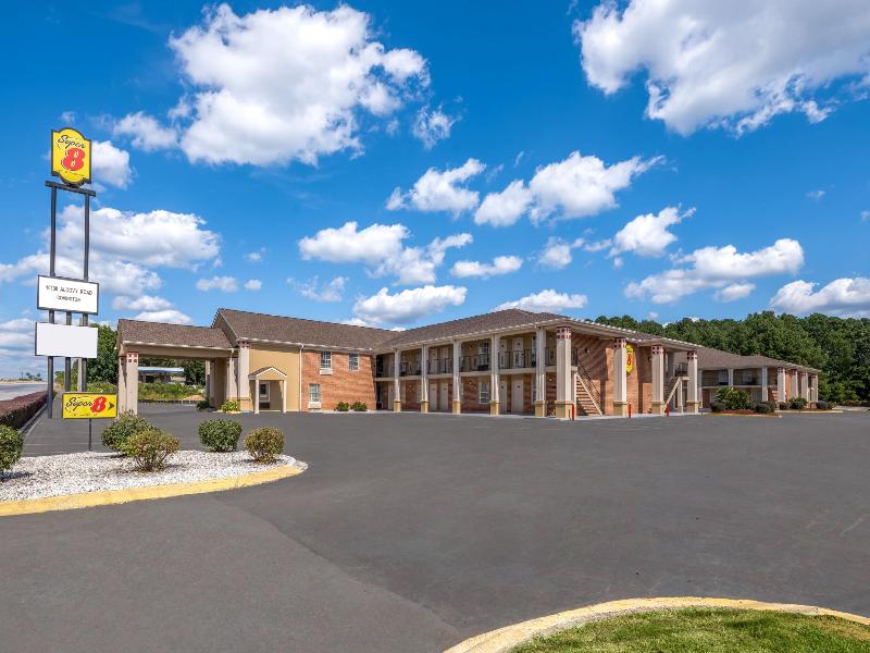 Super 8 by Wyndham Covington image