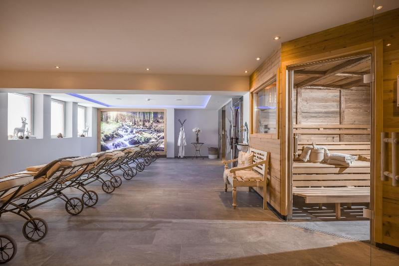 Berghotel Hochfügen image