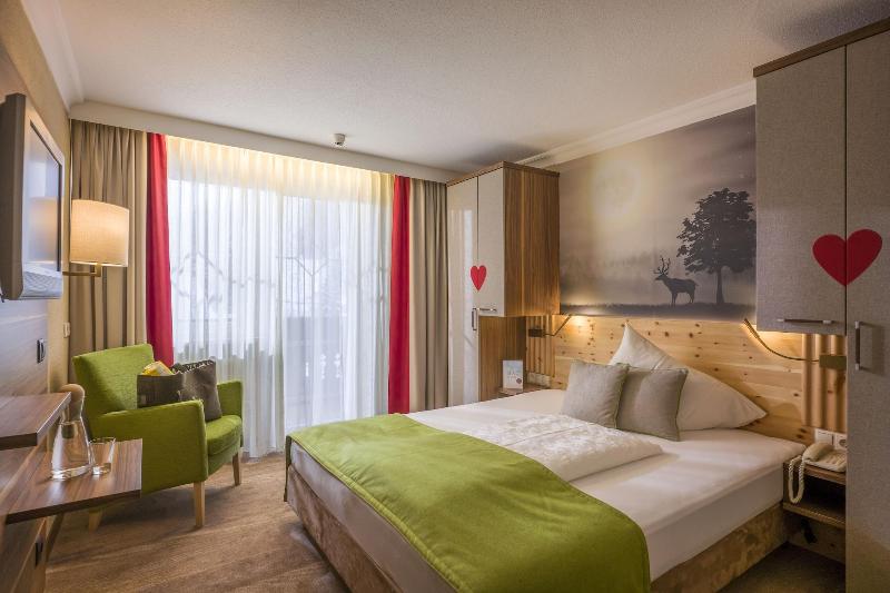 Berghotel Hochfügen image