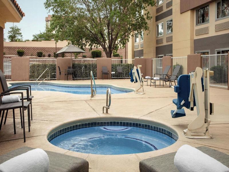 Fairfield Inn & Suites Albuquerque Airport