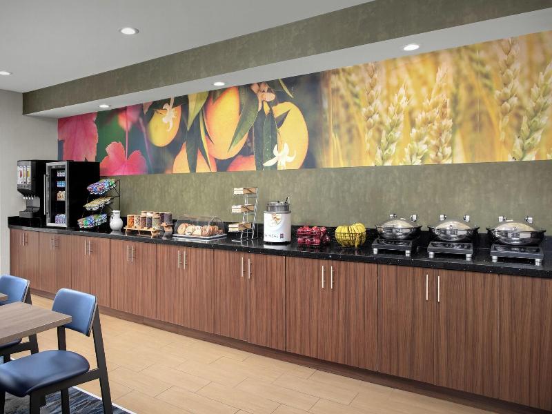Fairfield Inn & Suites Albuquerque Airport