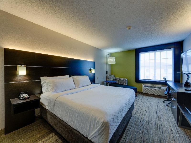 Holiday Inn Express Hotel & Suites Ashtabula-Genev image