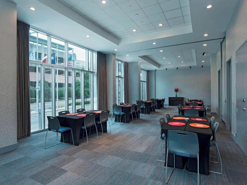 Aloft Austin at the Domain image