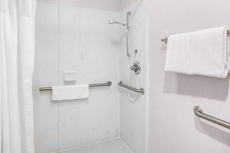 Fairfield Inn & Suites Atlanta Alpharetta image