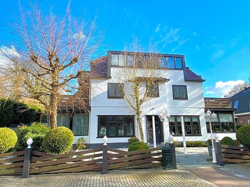 Zee Bergen image