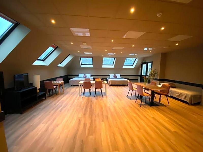 Zee Bergen image