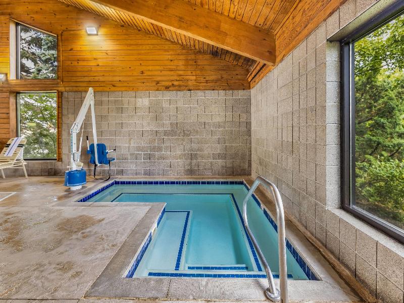 AmericInn by Wyndham Albert Lea