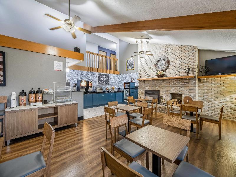AmericInn by Wyndham Albert Lea