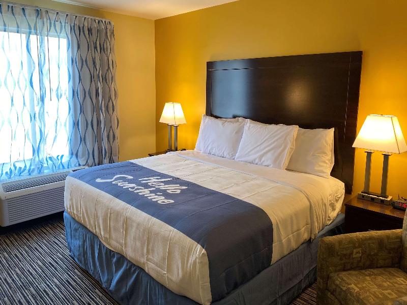 Days Inn Morrow Southlake image