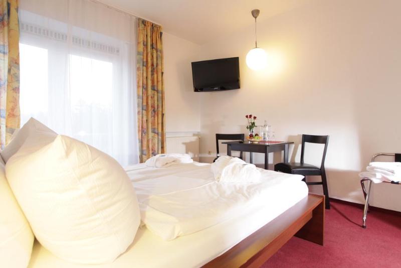 Sporthotel Schulenberg image