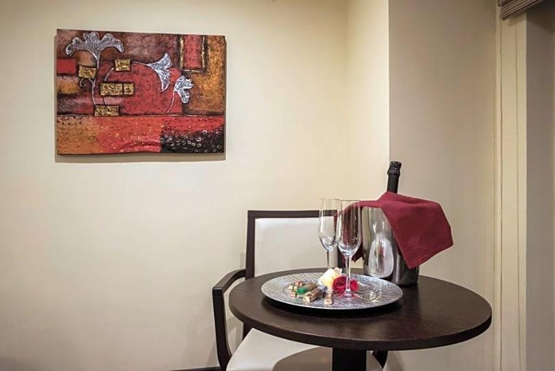 Manhattan Village Hotel image