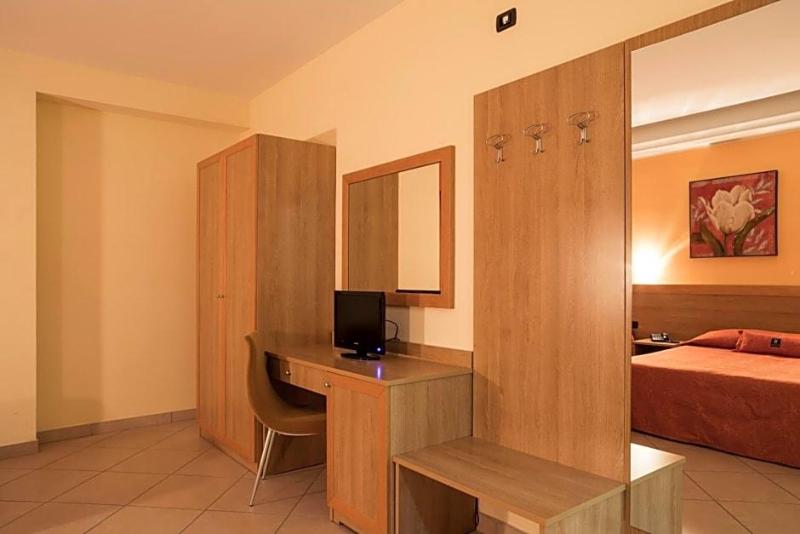 Manhattan Village Hotel image