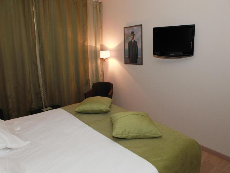 Cleythil image