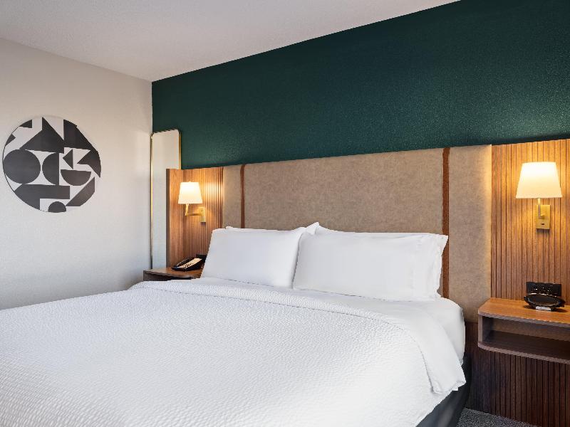 Holiday Inn Portsmouth Downtown image